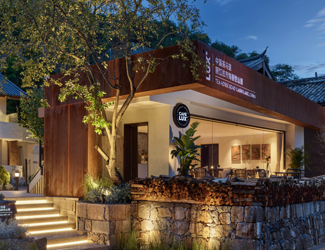 café lux<bdi>*</bdi>-1