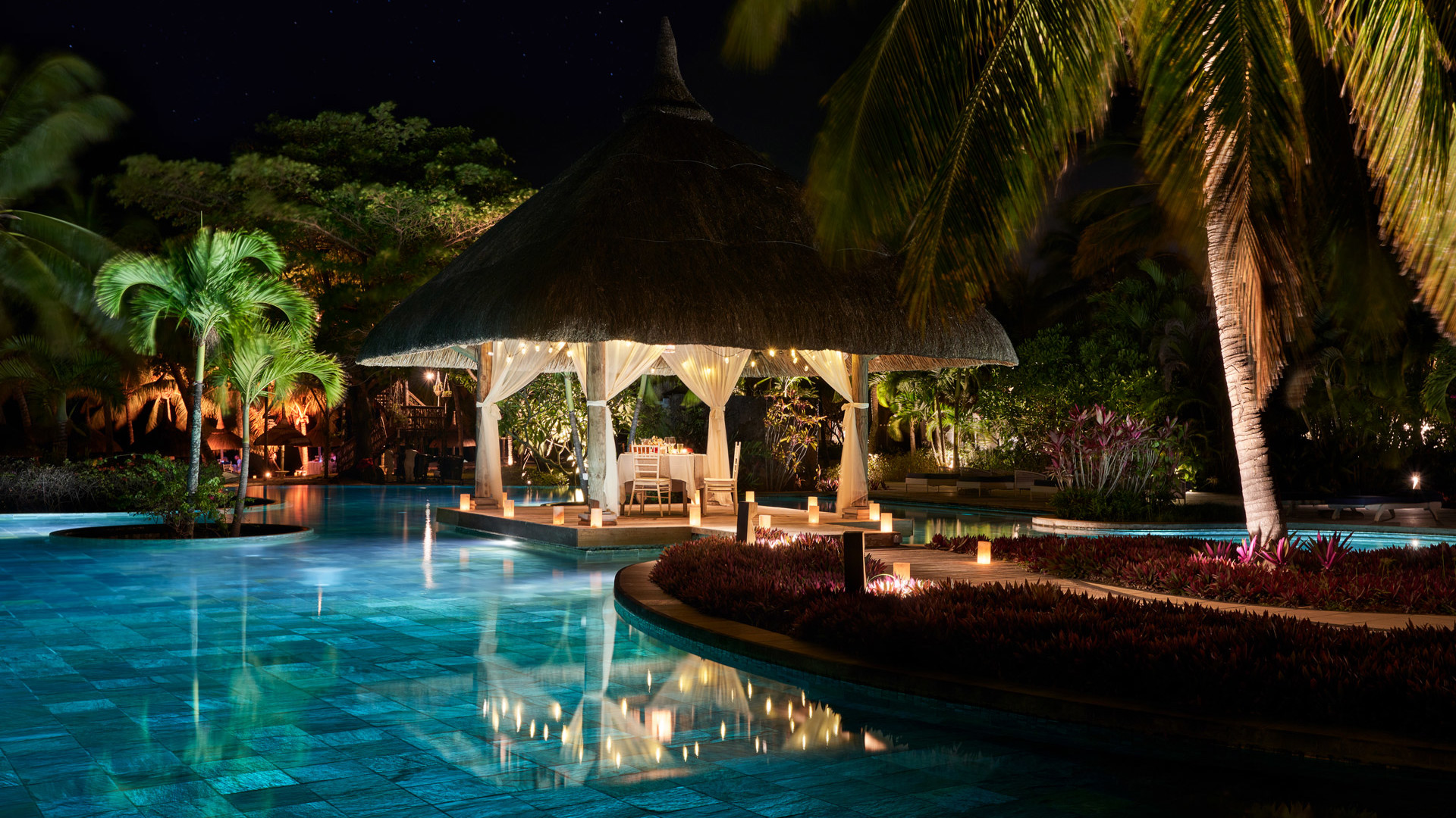 Gazebo dinner at LUX* Le Morne