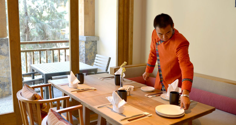 THE RESTAURANT