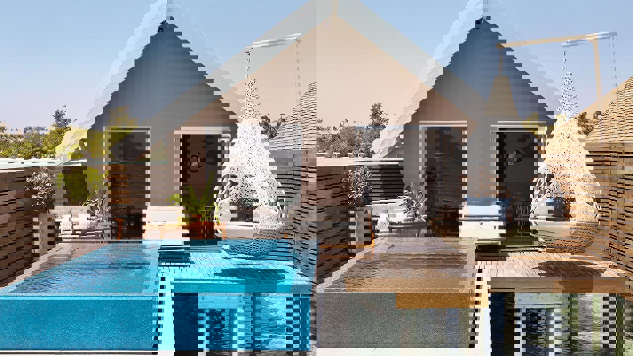 Villa romantique sur pilotis avec piscine