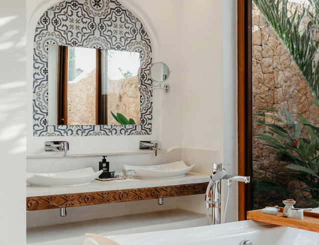 beachfront executive rooms-2