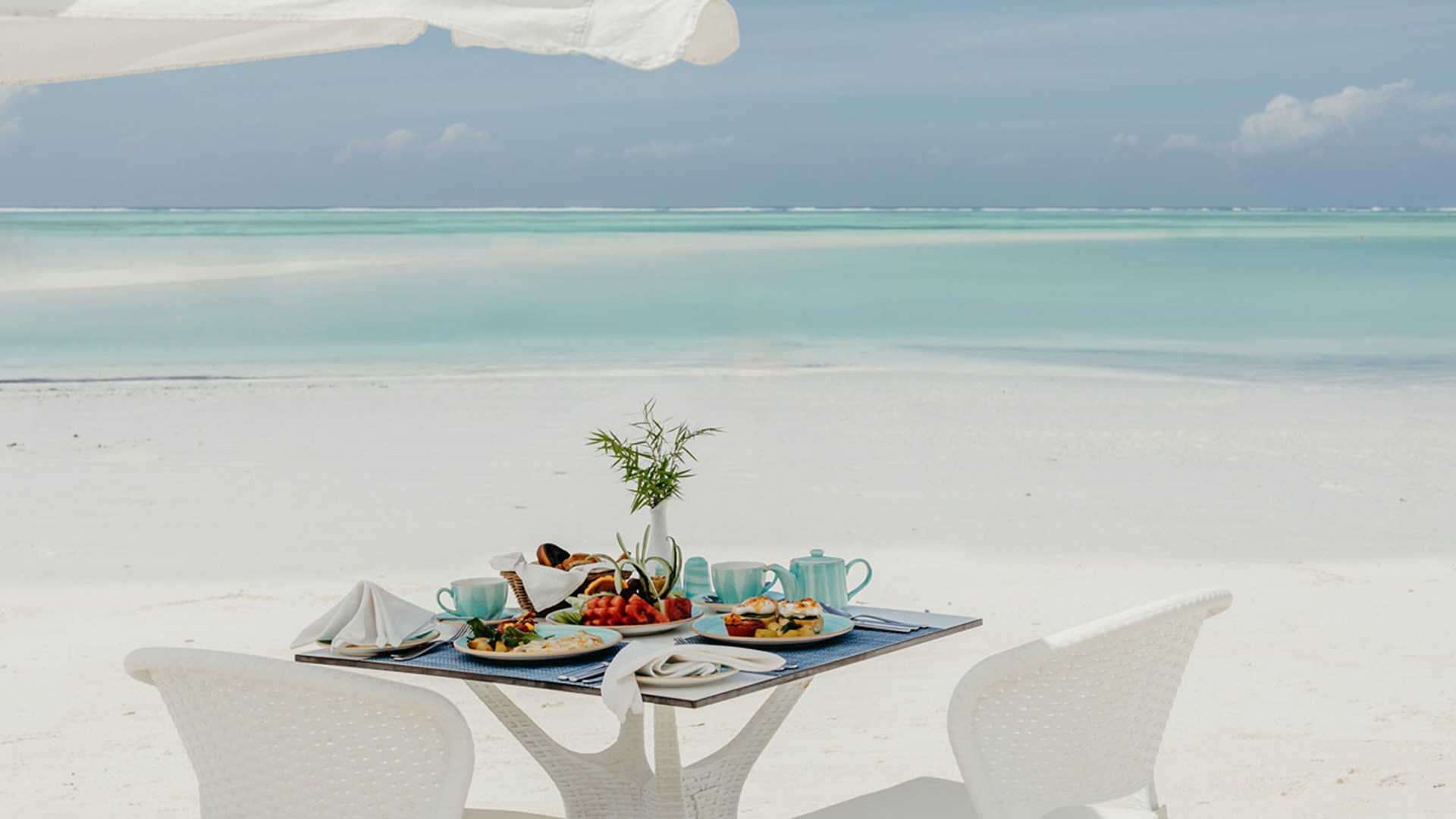 Breakfast on the beach of LUX* Marijani, Zanzibar