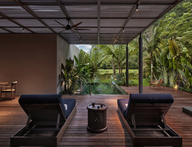 lakeview pool suite-1