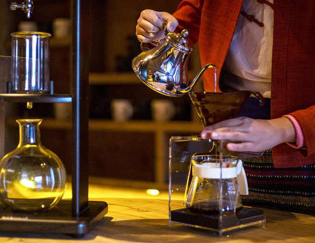 café lux<bdi>*</bdi>-1