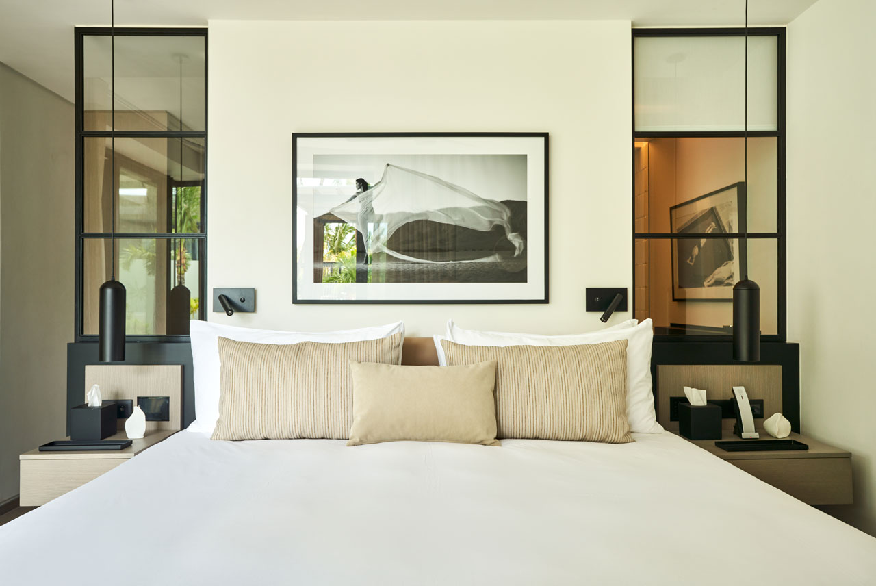 LUX* Beachfront Pool Villas-1