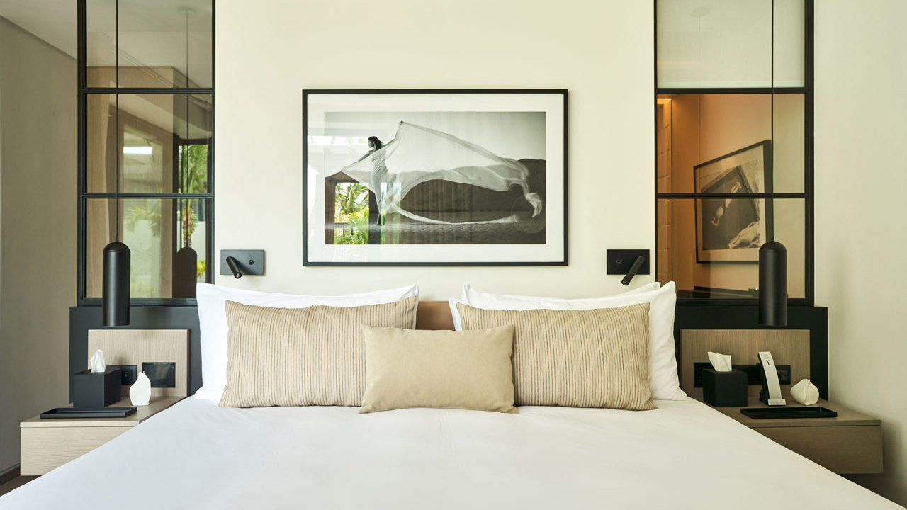 LUX* Beachfront Pool Villas