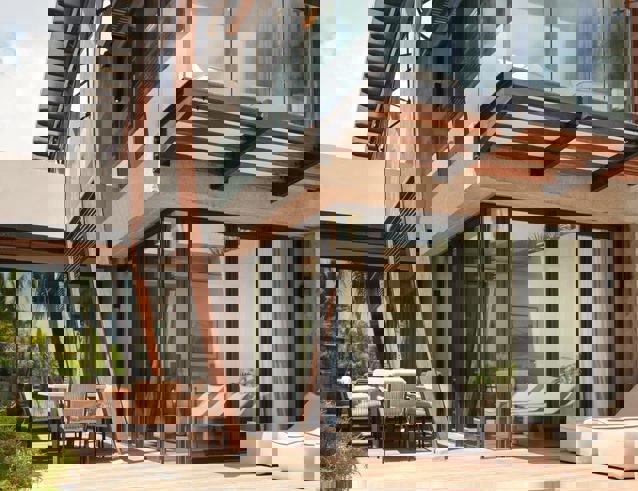 lux<bdi>*</bdi> beachfront pool villas-3