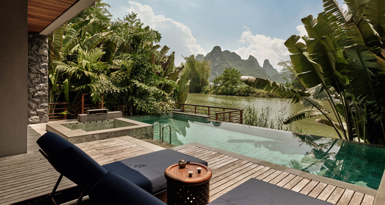 VILLA VUE RIVIÈRE AVEC PISCINE
