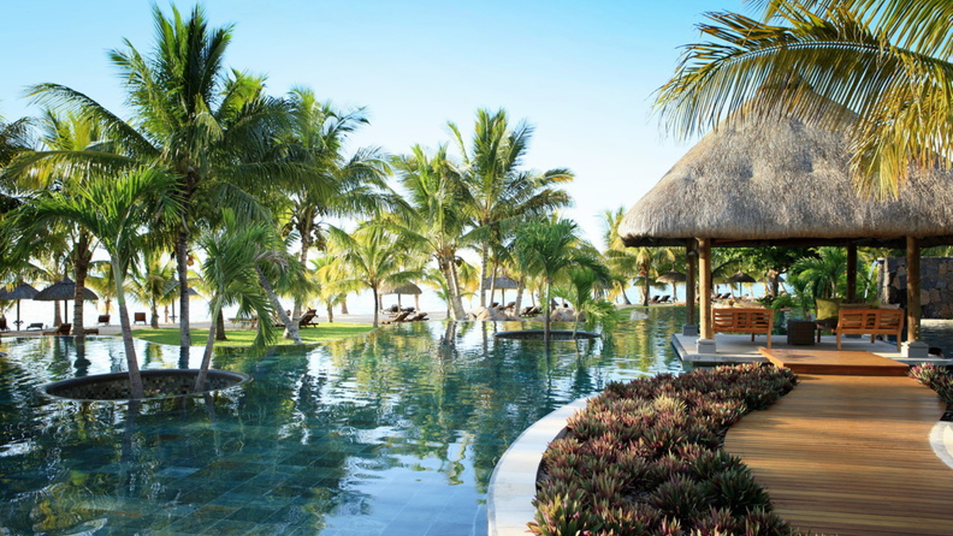 Oasis Pool at LUX* Le Morne