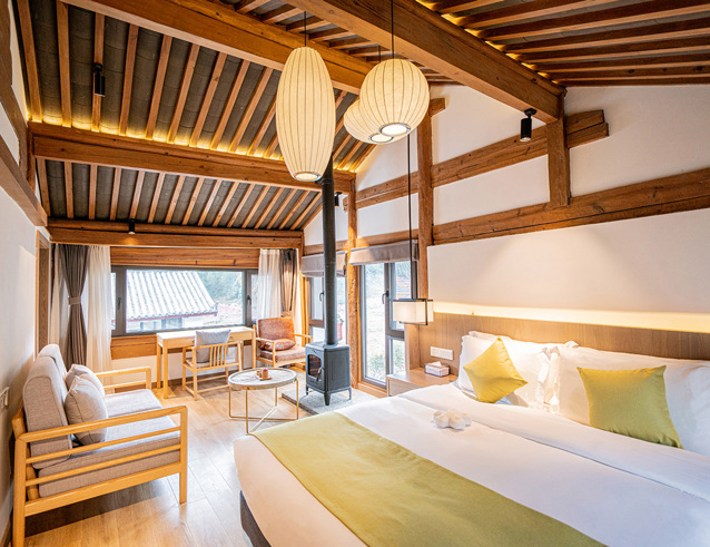 lux<bdi>*</bdi> suite-1