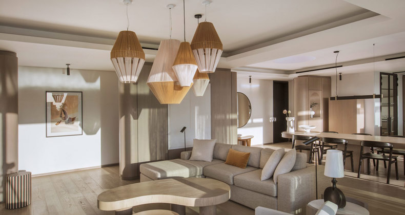LUX<BDI>*</BDI> POOL PENTHOUSES