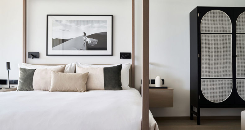 LUX<BDI>*</BDI> POOL RESIDENCES