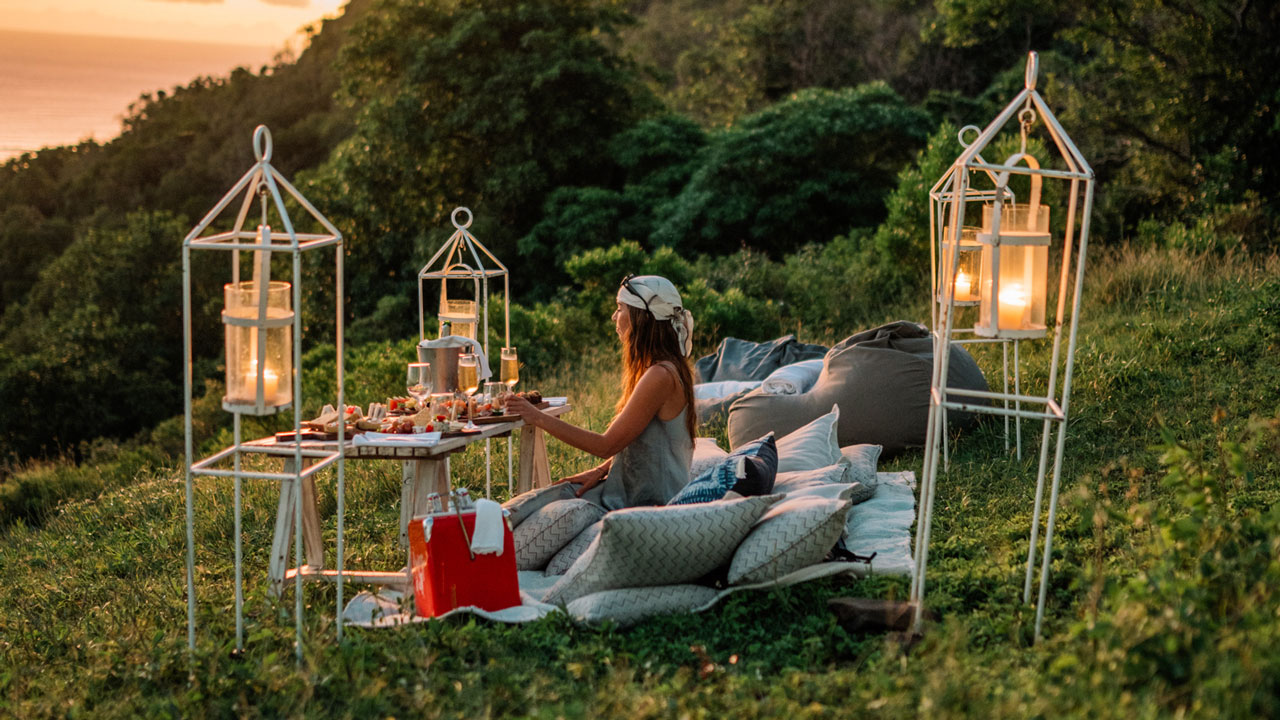 sunset-aperitivo-on-le-morne-mountain