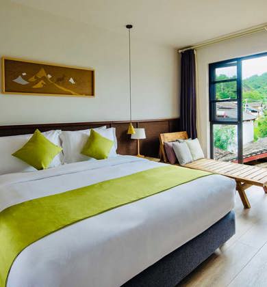 SUPERIOR ROOM