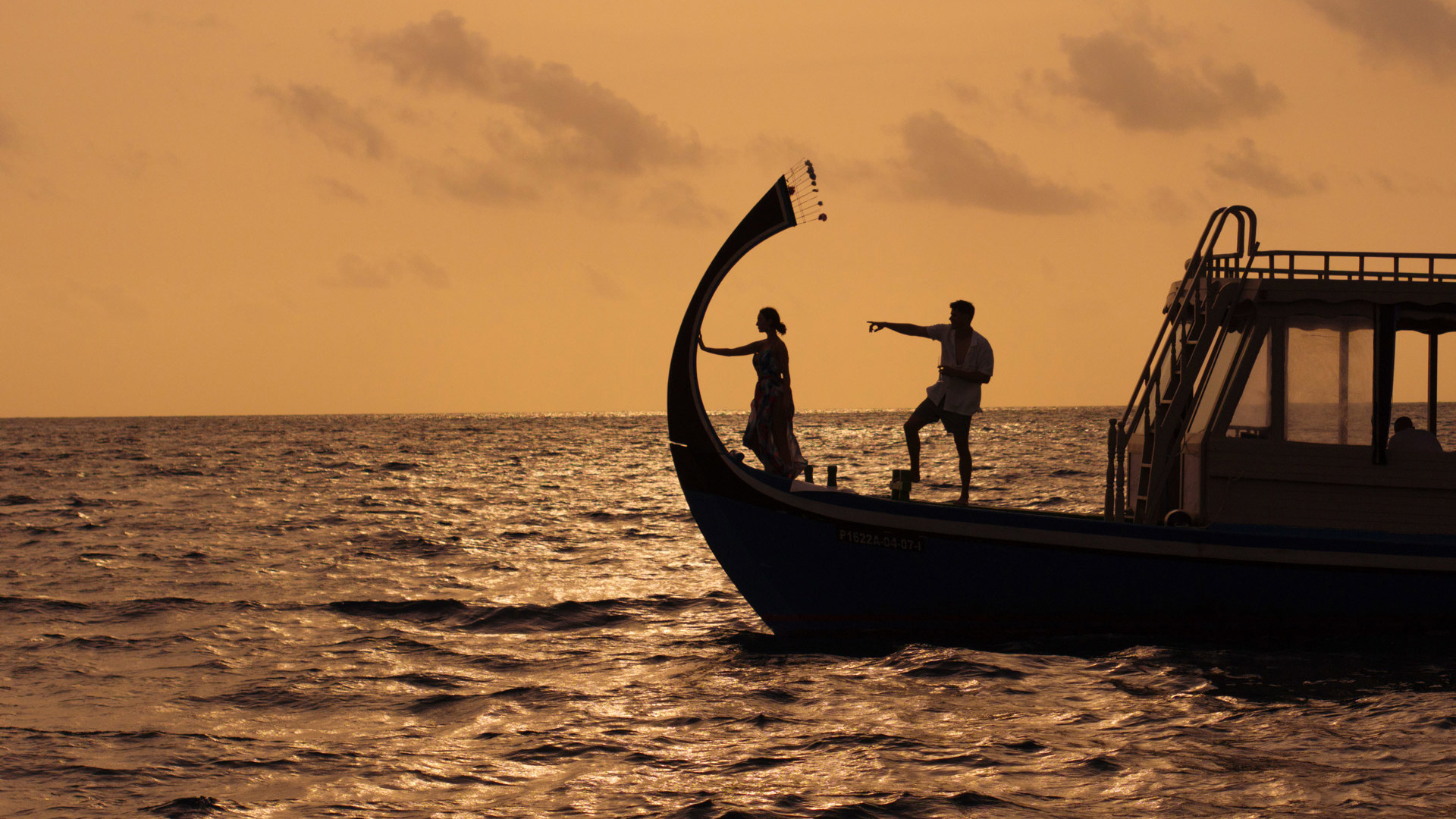 fly emirates, stay lux<bdi>*</bdi> オファー