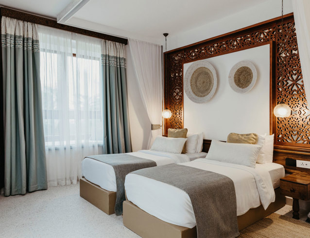 interconnecting family rooms-1