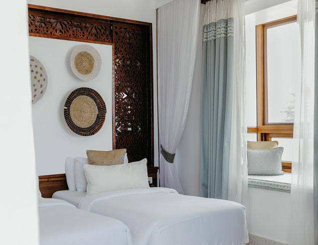 interconnecting family rooms-2