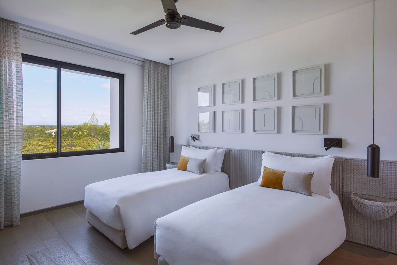 LUX* Pool Penthouses-14