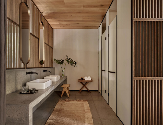 lakeview pool suite-6