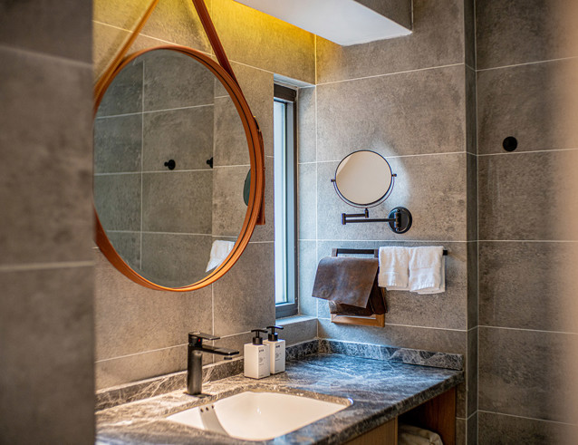 lux<bdi>*</bdi> suite-3