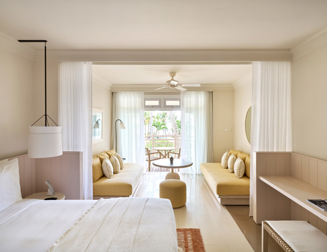 pool view junior suites-2