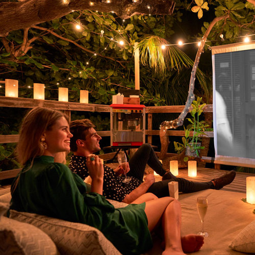 Cinema Paradiso in the Tree house