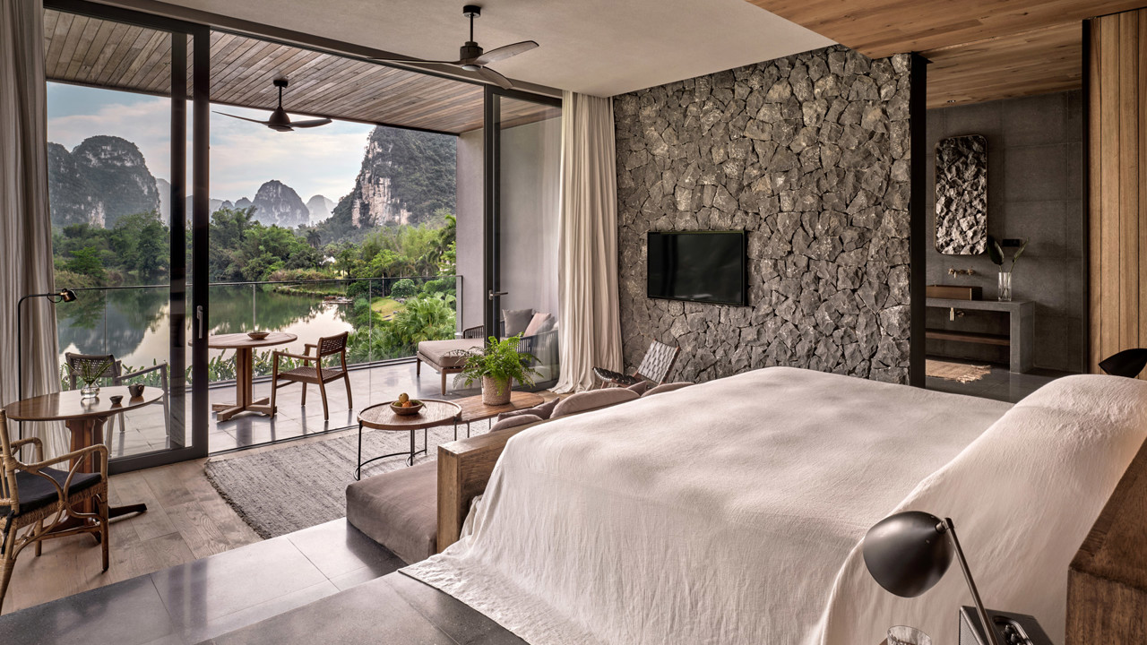 Premier LUX* Suite