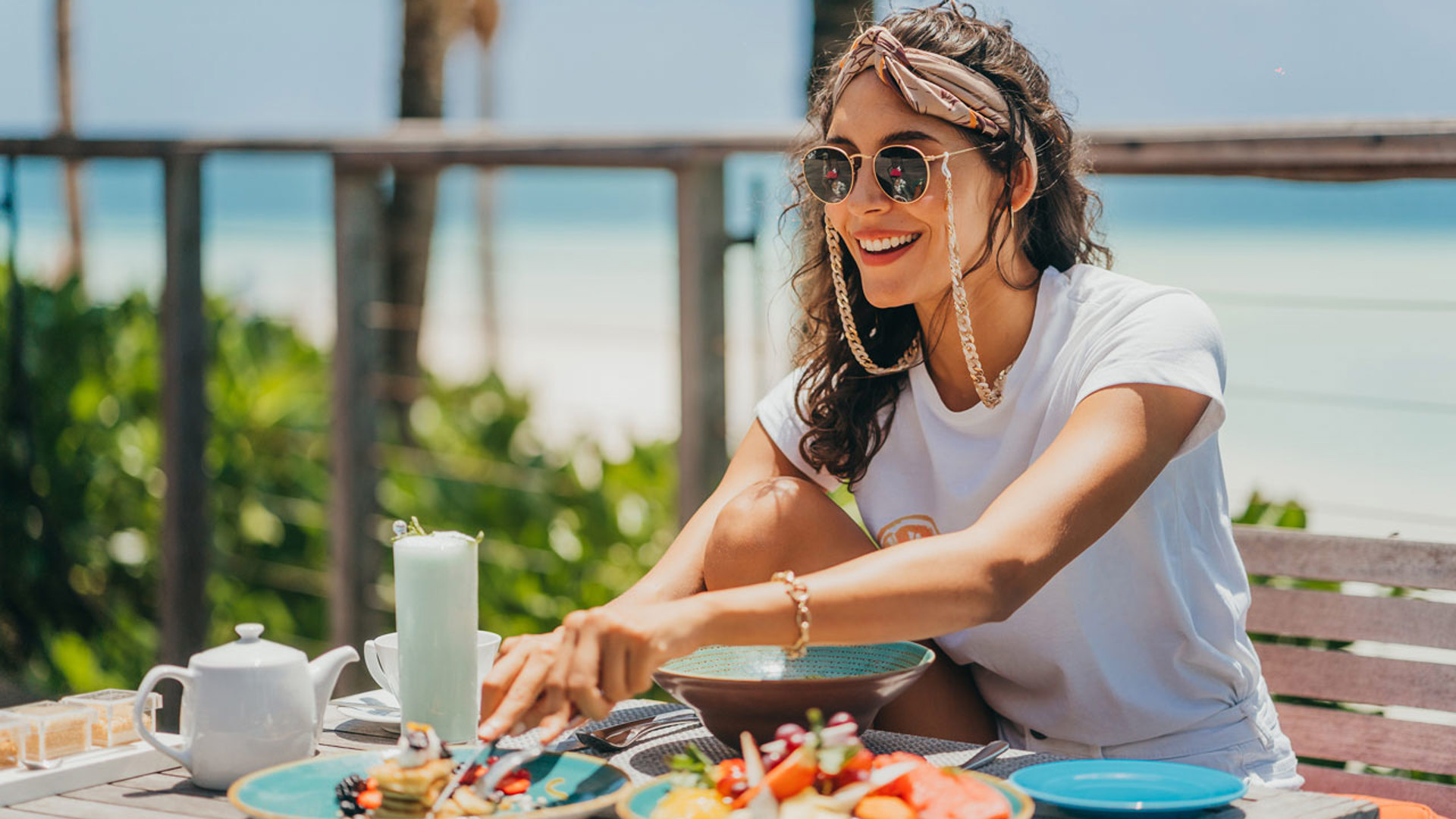 Breakfast on deck at LUX* Belle Mare